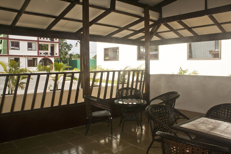 Consir Executive Lodge Accra Kültér fotó