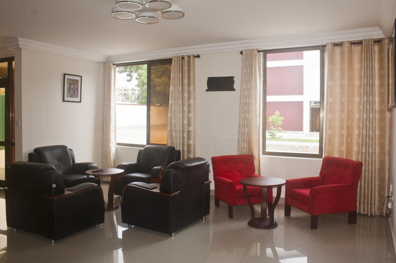 Consir Executive Lodge Accra Kültér fotó