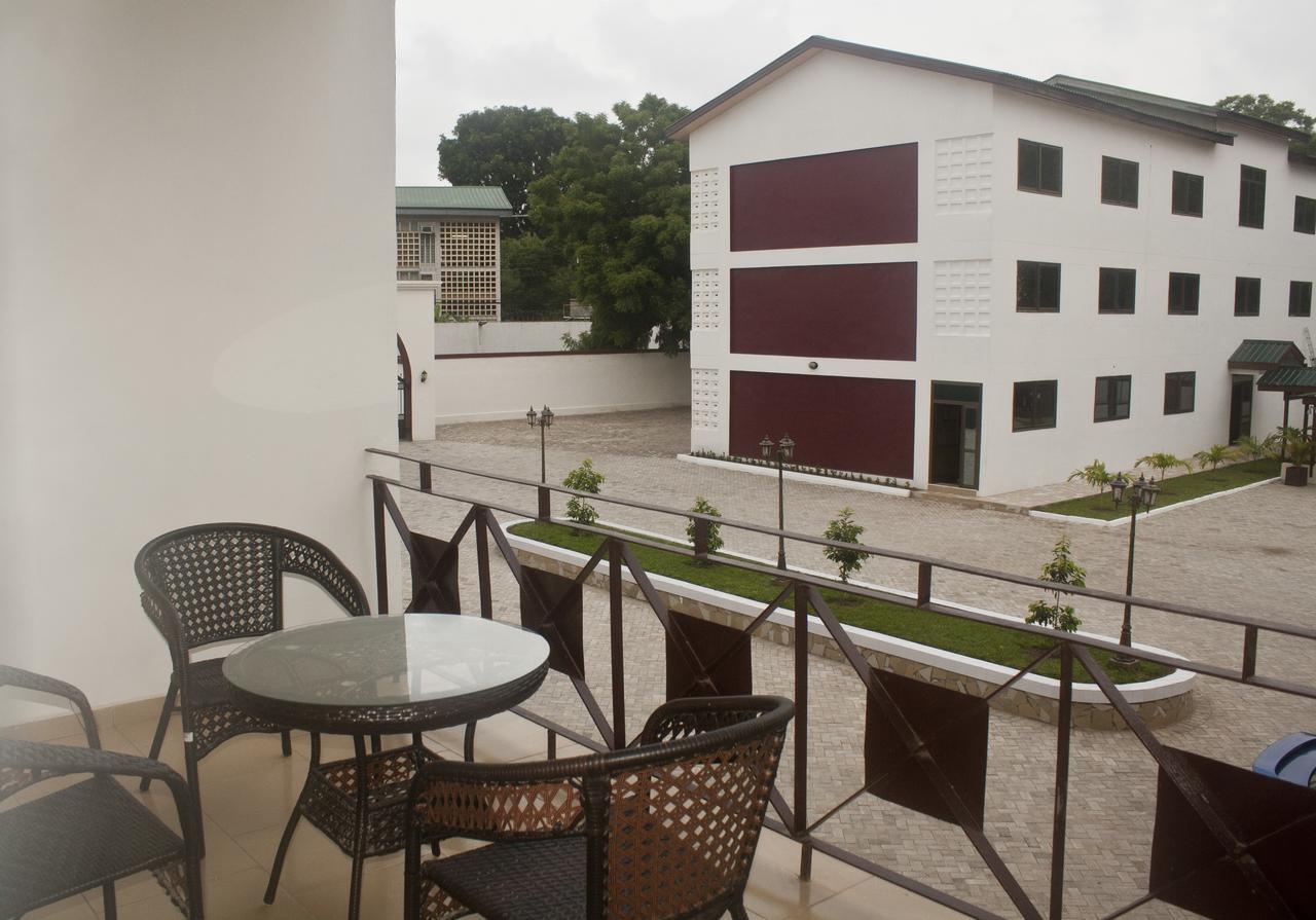 Consir Executive Lodge Accra Kültér fotó