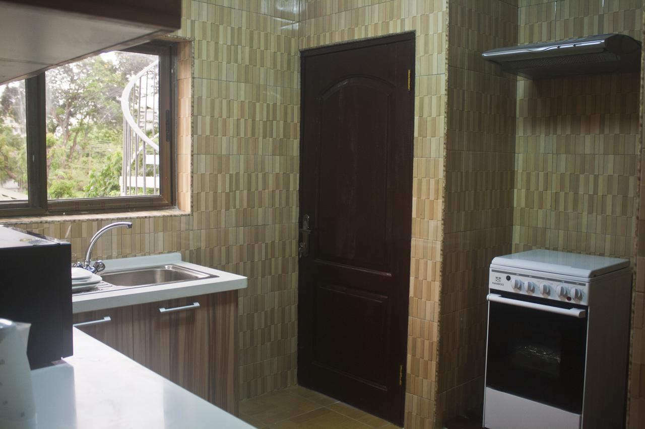 Consir Executive Lodge Accra Kültér fotó