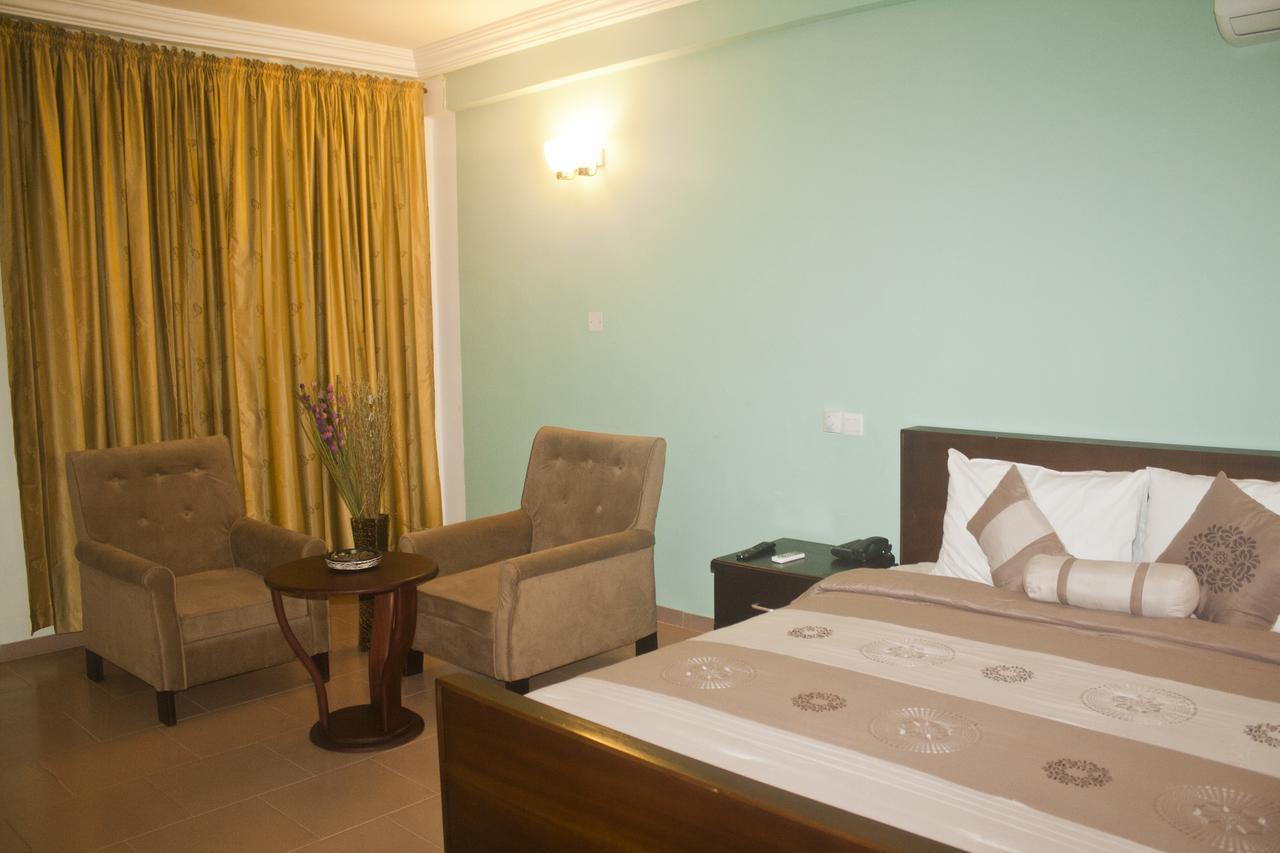 Consir Executive Lodge Accra Kültér fotó