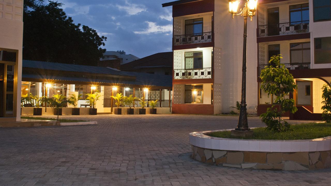 Consir Executive Lodge Accra Kültér fotó
