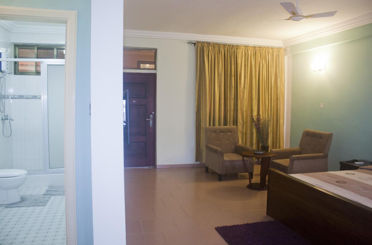 Consir Executive Lodge Accra Kültér fotó
